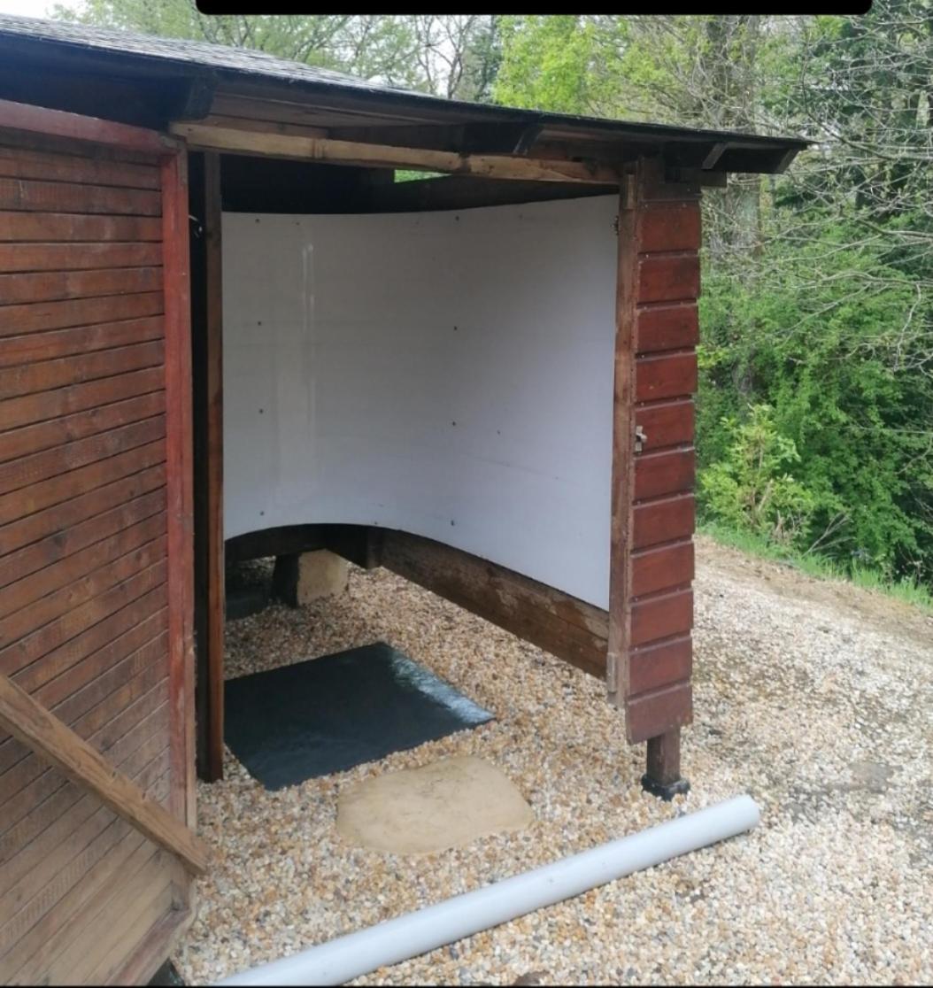 Chalet En Pleine Nature Au Bord D'Un Etang Lanvallay Exteriör bild