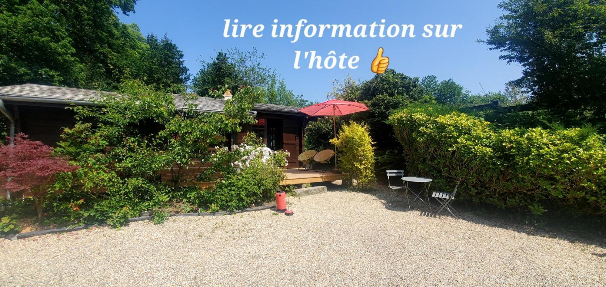 Chalet En Pleine Nature Au Bord D'Un Etang Lanvallay Exteriör bild
